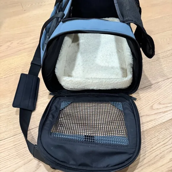 Away The Pet Carrier